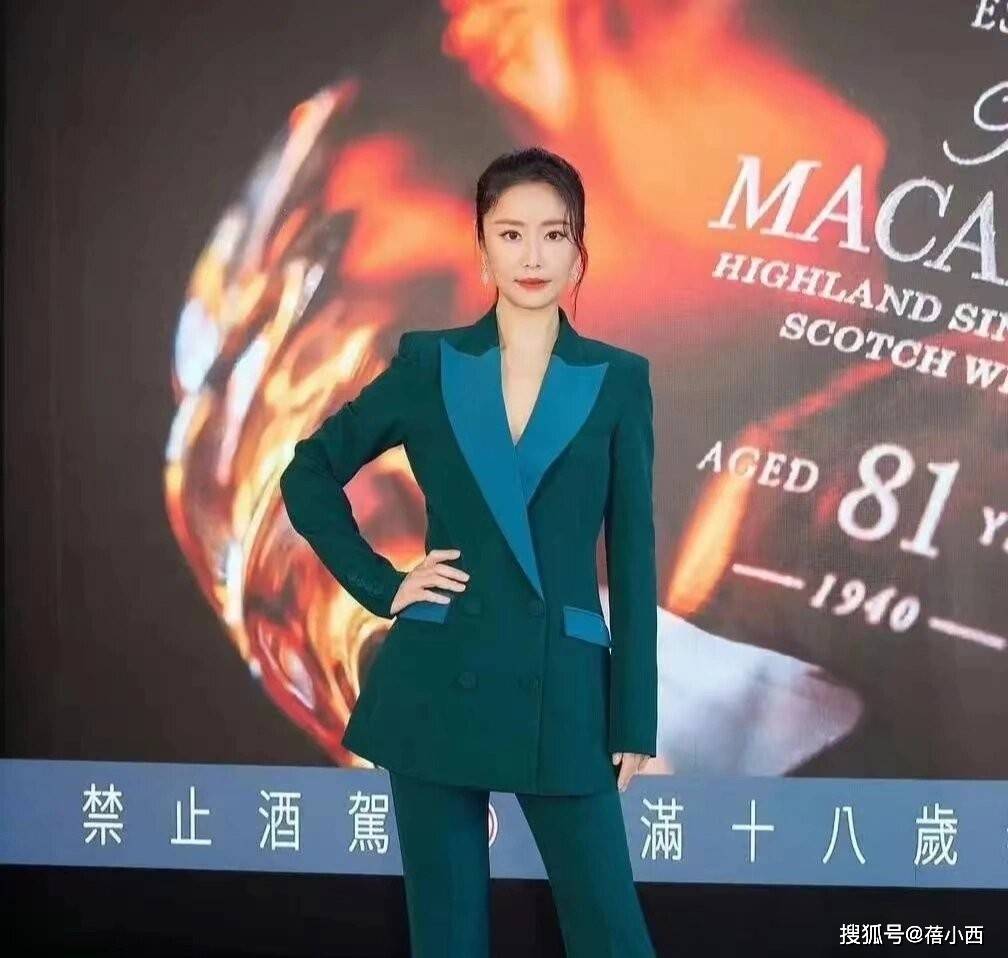 10年前衬衫牛仔裤同龄的她们好接地气开元棋牌app林心如出席舒淇婚礼穿