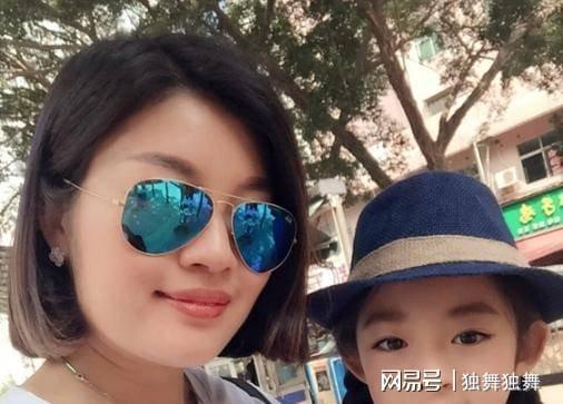 却栽了公众眼睛比摄像头还亮开元棋牌耳环不是钻石父亲(图1)