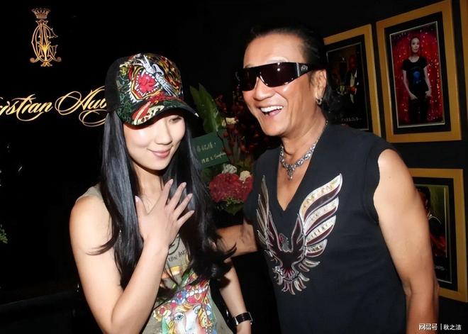 不忘49岁谢贤节目自曝私密往事开元棋牌分手8年Coco仍念念(图14)