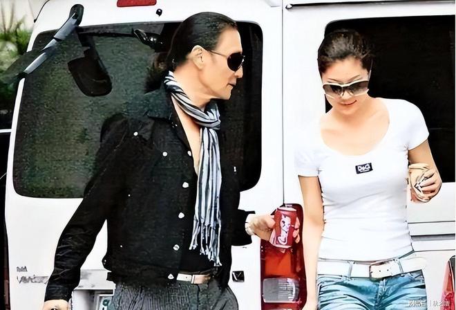 不忘49岁谢贤节目自曝私密往事开元棋牌分手8年Coco仍念念(图11)